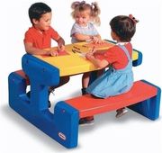 LITTLE TIKES - LARGE PIC-NIC TABLE IN RED