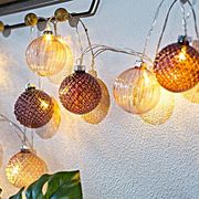 EUROLAMP 10 ΘΕΡΜΑ ΛΕΥΚΑ LED 5MM ΡΟΖ GLASS ΜΠΑΛΕΣ 6CM 45V Σ ΔΙΑΦΑΝΟ ΚΑΛ.3M IP44 600-11209