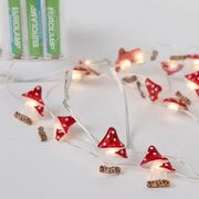 EUROLAMPΣΕΙΡΑ 20 ΘΕΡΜΑ ΛΕΥΚΑLED ΜΑΝΙΤΑΡΙΑ 3ΧΑΑ TIMER ΧΑΛΚΙΝΟ ΚΑΛ. 1.90Μ ΙP20 600-03344