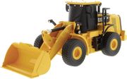 CARRERA CAT R/C CAR: 950M WHEEL LOADER (B/O) - 1:35 (37023003)